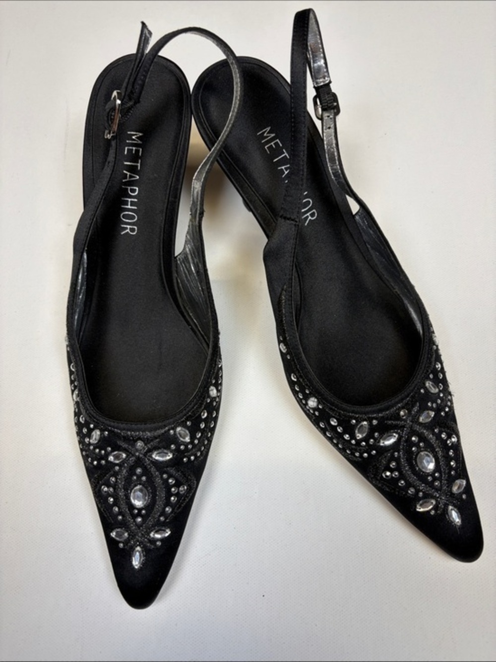 METAPHOR BLACK SATIN RHINESTONE POINTED TOE SLINGBACK KITTEN HEELS SIZE 7